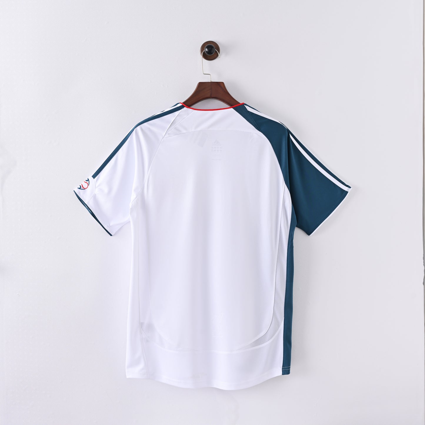 Liverpool Away 06/07