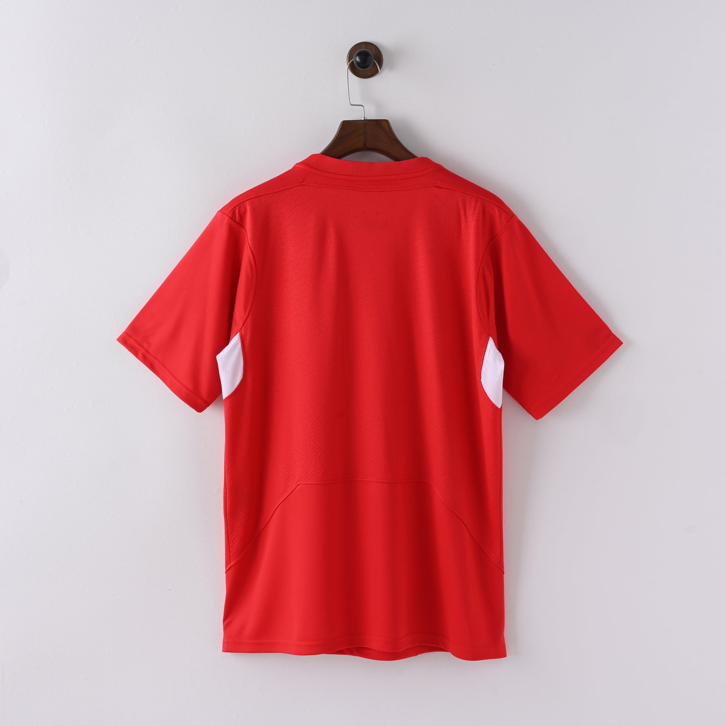 Liverpool Home 04/05