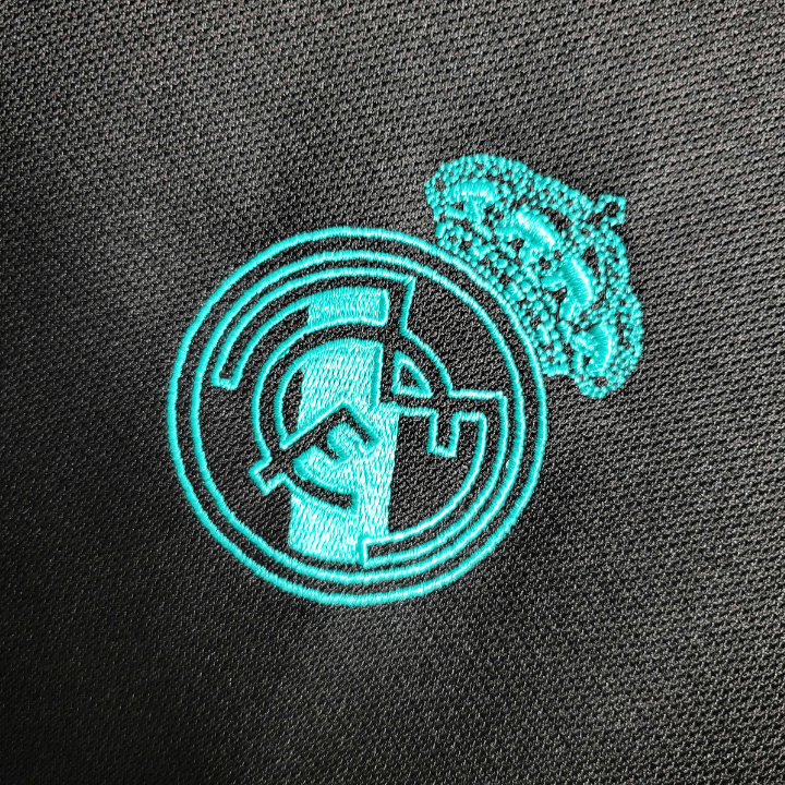 17/18 Real Madrid Long Sleeve Away Kit