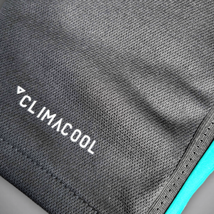 17/18 Real Madrid Long Sleeve Away Kit