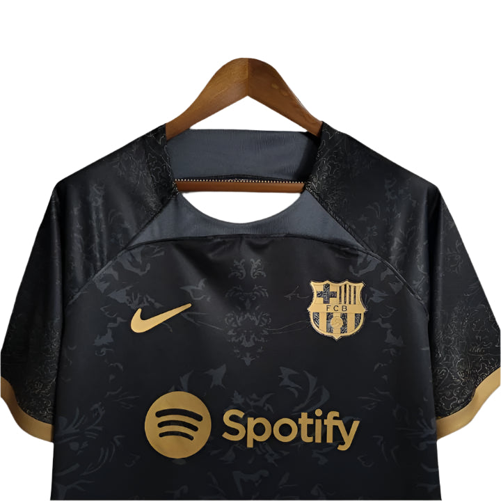 FC Barcelona "Golden Knight" Premium Kit