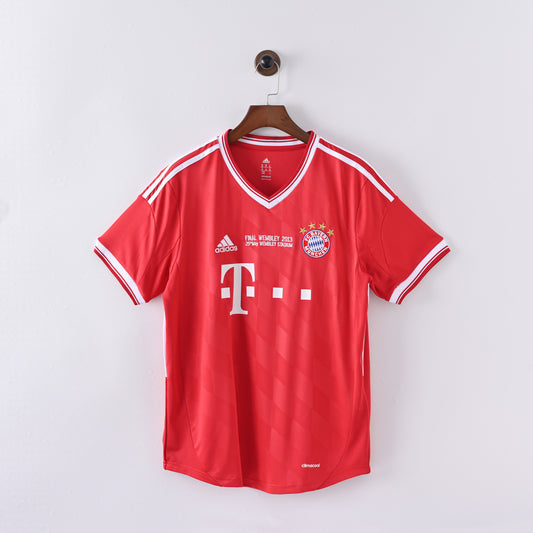 Bayern Home 13/14
