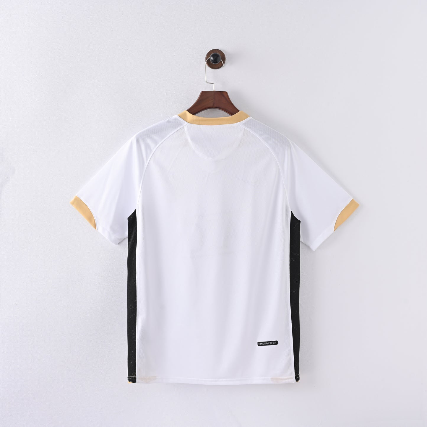 RETRO MANCHESTER UNITED AWAY SHIRT 06/07