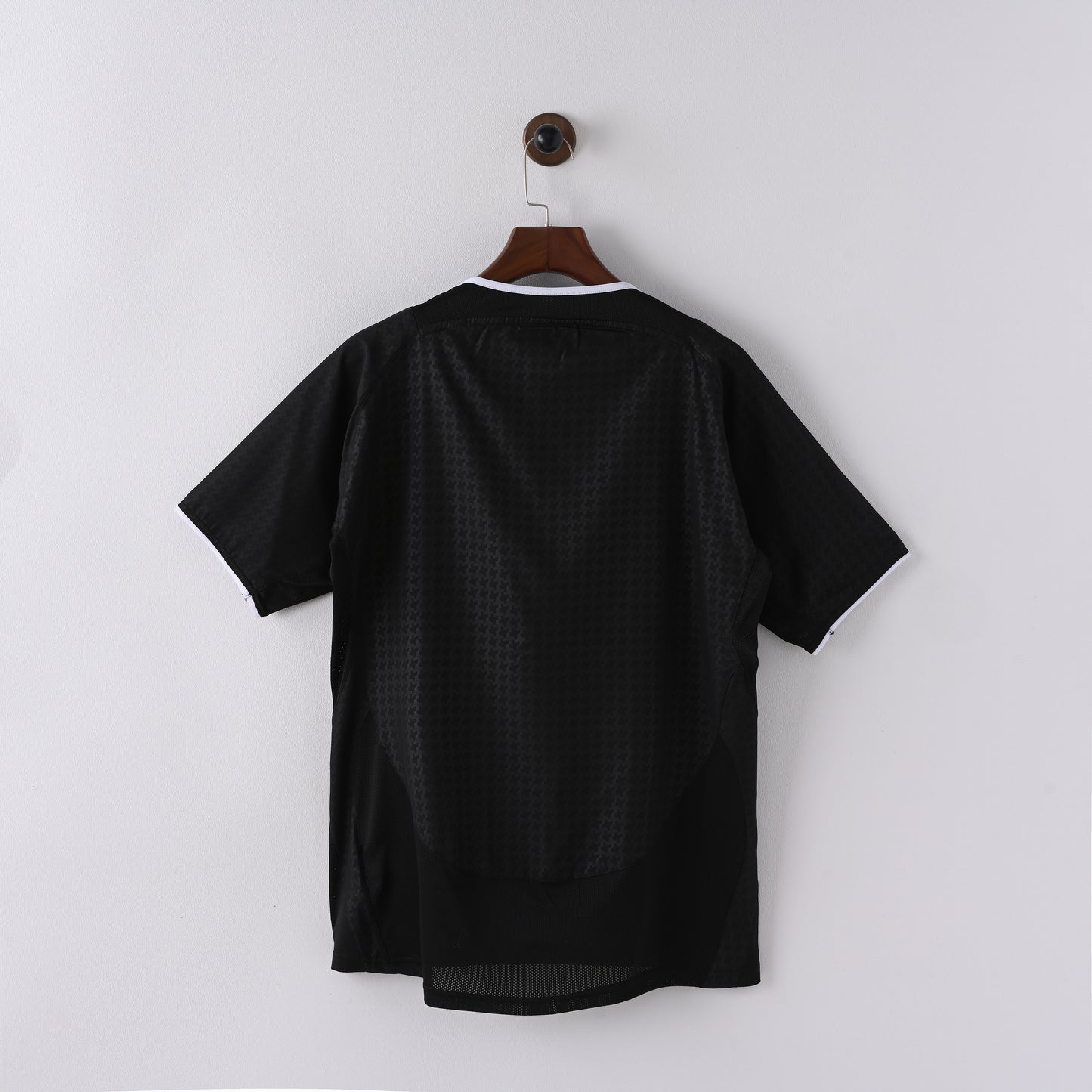 RETRO MANCHESTER UNITED AWAY 03/04