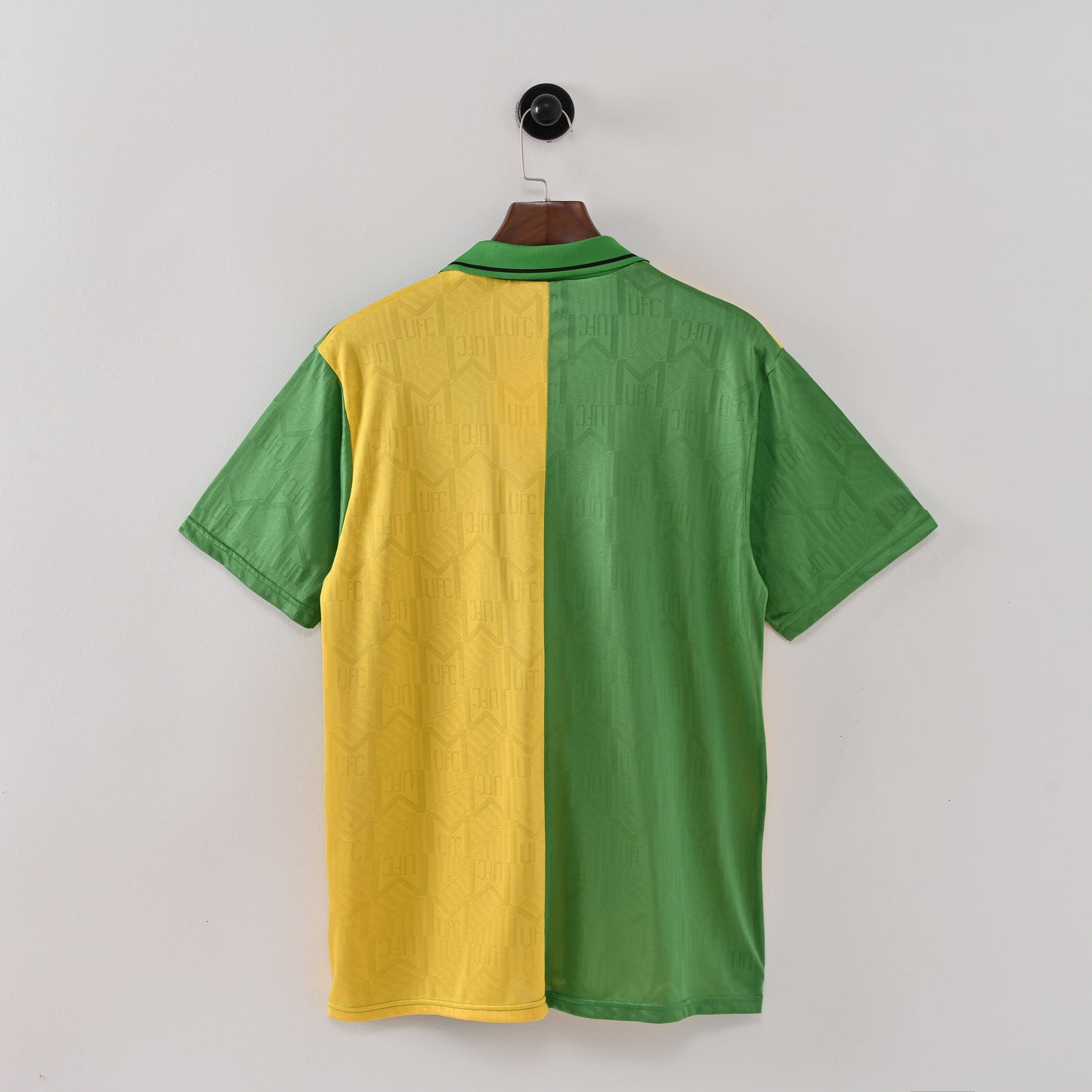 Manchester United's second away 92-94