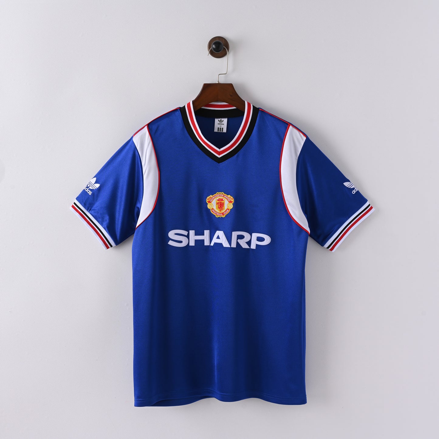 Manchester United  Away 84/85