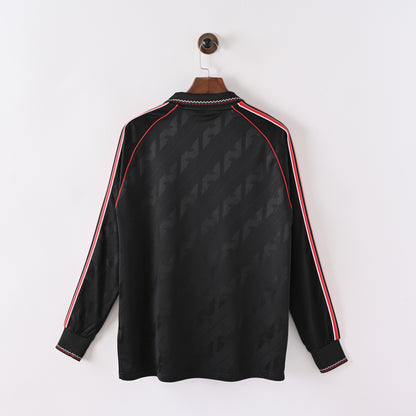 Manchester United Retro Black 24/25