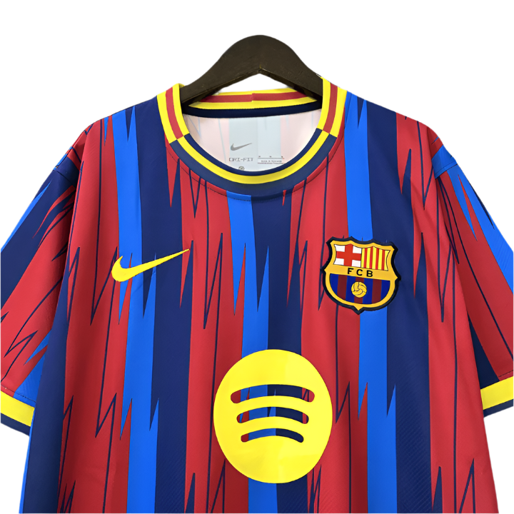 FC Barcelona "Graffiti Glory" Kit