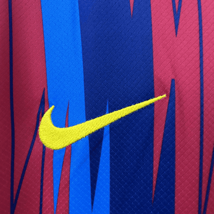 FC Barcelona "Graffiti Glory" Kit