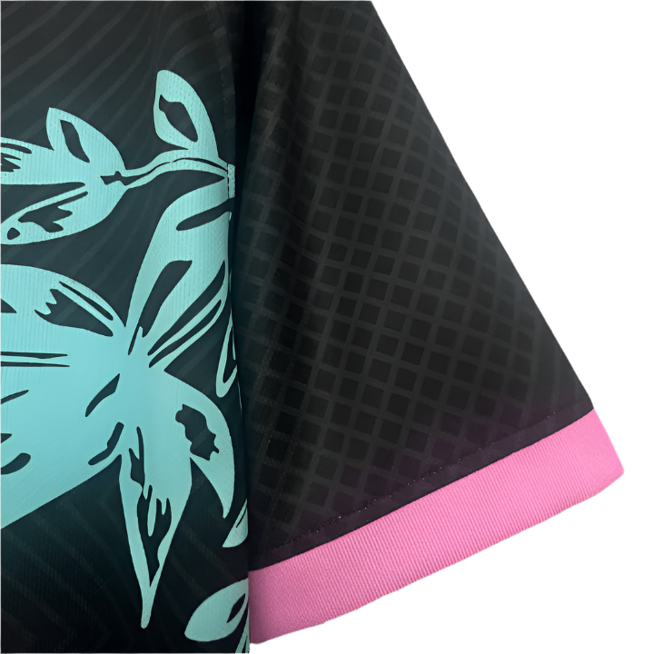 Inter Milan "Serpente Rosa" Premium Kit