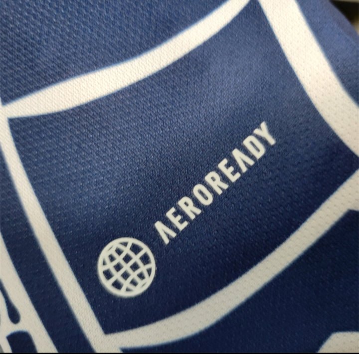 Real Madrid "Dragón Azul" Premium Kit