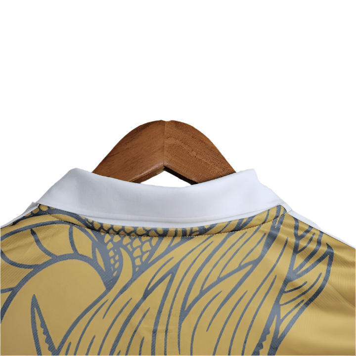 Real Madrid "Dragón Dorado" Premium Kit